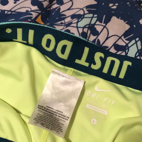 Nike shorts w/ spandex - Picture 3 of 5